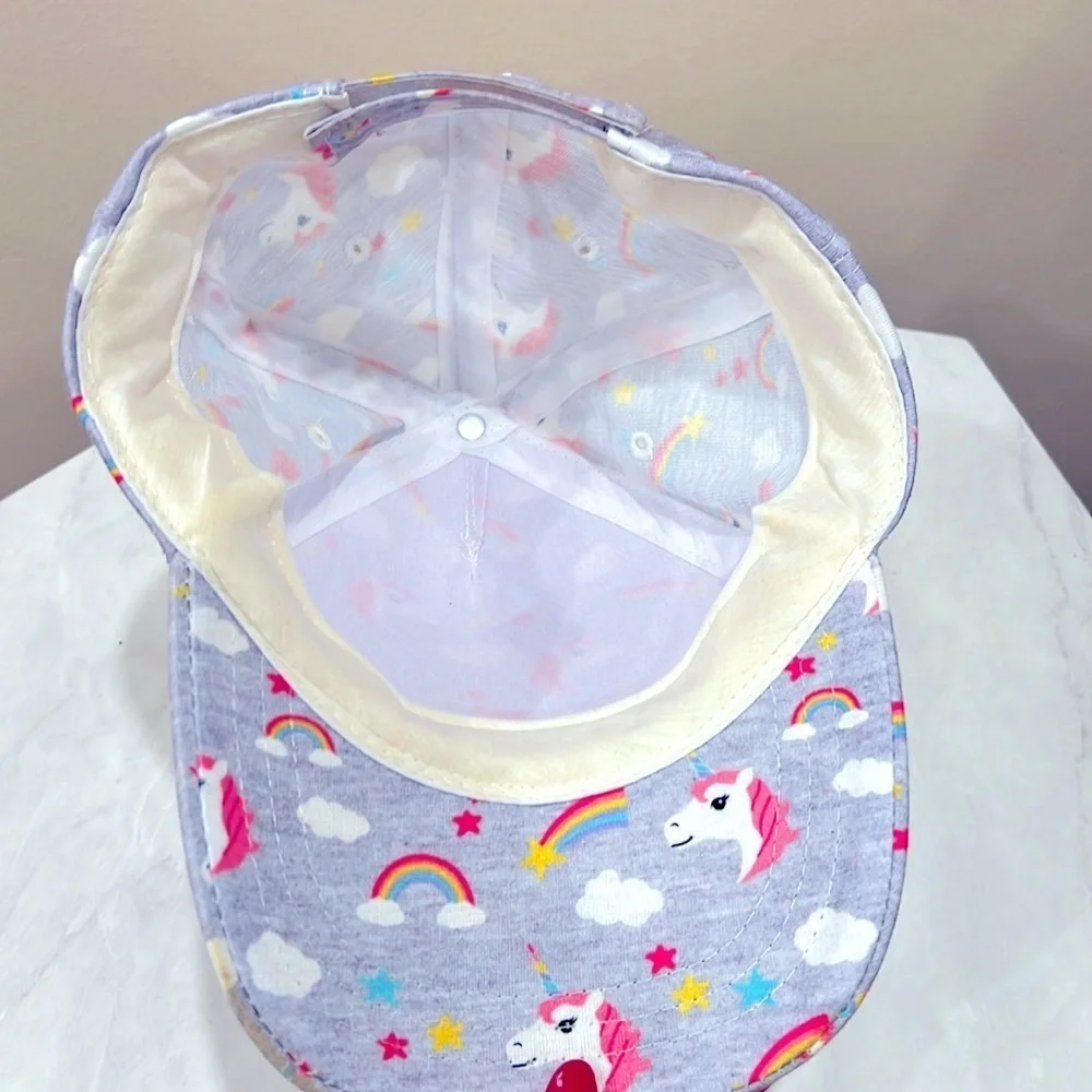 🌸3/$20 Unicorn and Rainbow Patterned Cap🌸